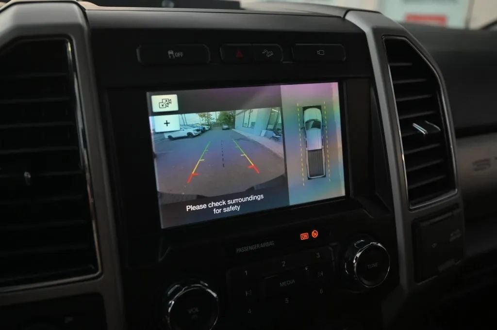 Used 2019 Ford F350 Lariat w/ Lariat Ultimate Package AWD/4WD image 29