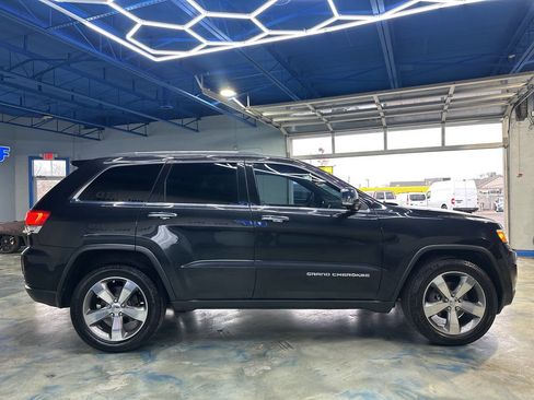 Used 2015 Jeep Grand Cherokee Limited w/ Luxury Group II image 12