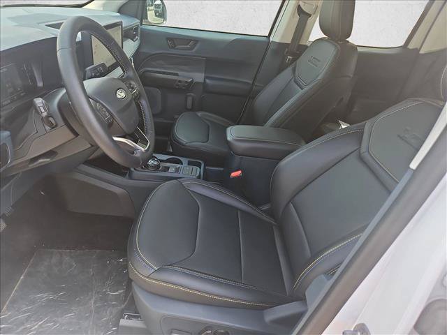Used 2025 Ford Maverick Lobo AWD/4WD image 15