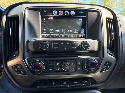 Used 2017 Chevrolet Silverado 1500 High Country AWD/4WD image 19
