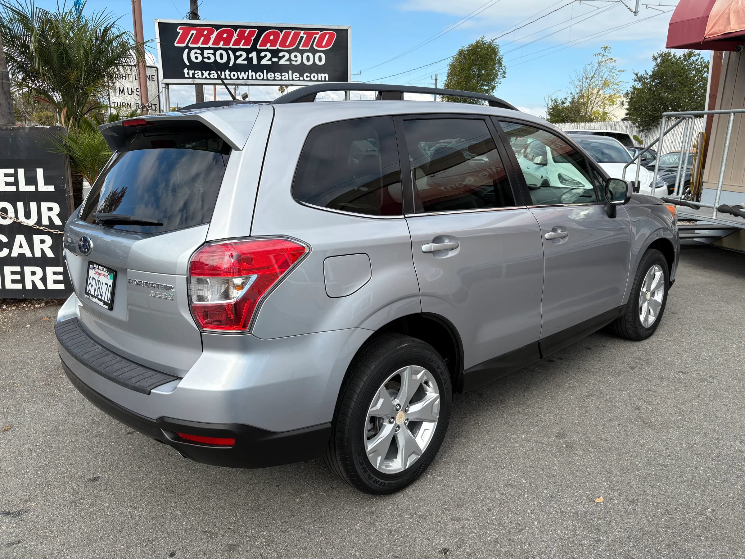 Used 2015 Subaru Forester 2.5i Limited w/ Popular Package #2 AWD/4WD image 7