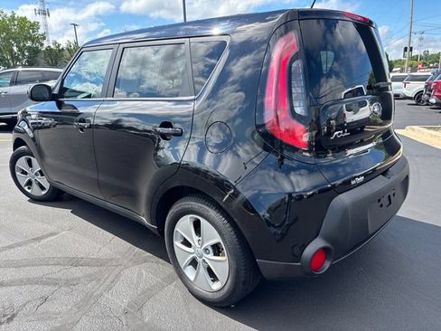 Used 2014 Kia Soul FWD image 3