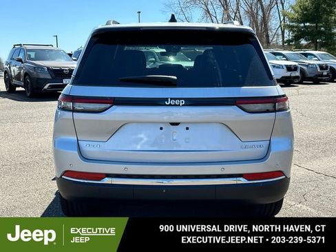 New 2025 Jeep Grand Cherokee Limited image 3