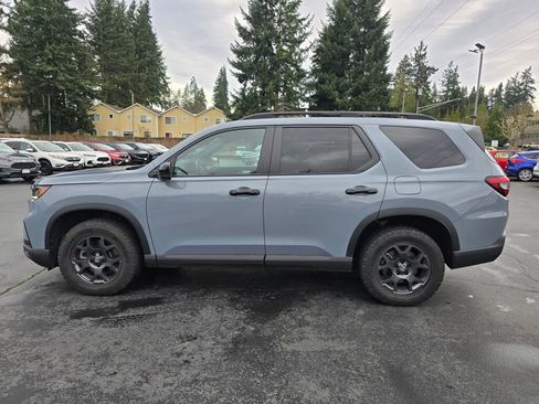 Used 2023 Honda Pilot TrailSport image 21