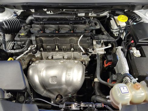 Used 2020 Jeep Cherokee Latitude Plus FWD image 30