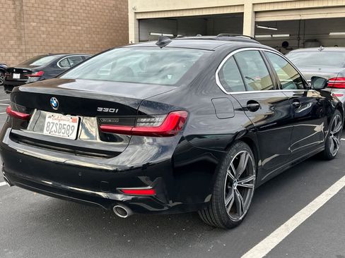 Certified 2022 BMW 330i Sedan w/ Convenience Package image 2