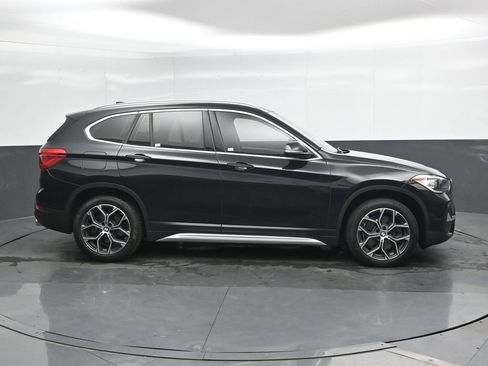 Used 2021 BMW X1 xDrive28i AWD/4WD image 4