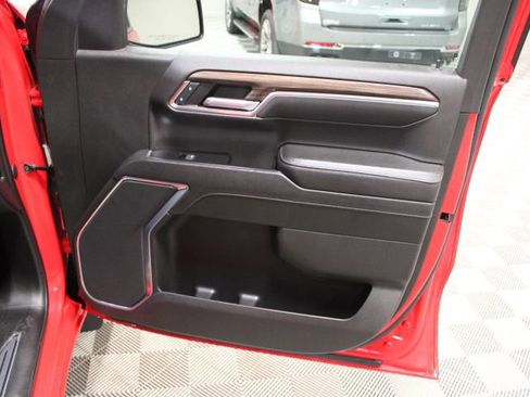 Used 2022 Chevrolet Silverado 1500 LT AWD/4WD image 22