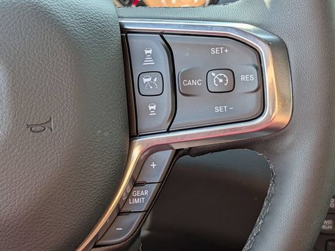 Used 2026 RAM 1500 Laramie AWD/4WD image 18