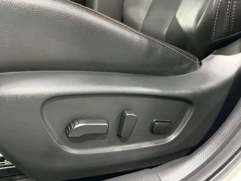 Used 2020 Nissan Rogue S AWD/4WD image 21