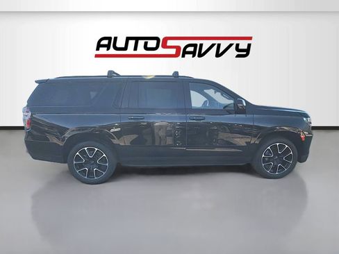 Used 2024 Chevrolet Suburban RST w/ Luxury Package AWD/4WD image 8