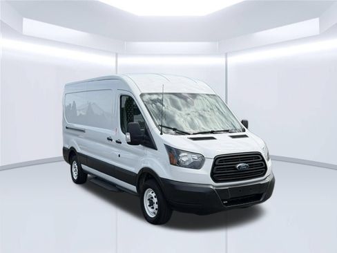 Used 2018 Ford Transit 150 148 Medium Roof RWD image 3