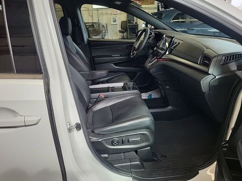 Used 2023 Honda Odyssey Sport image 15