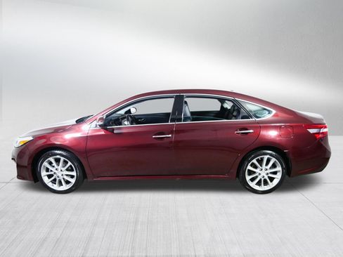Used 2015 Toyota Avalon XLE Touring FWD image 4
