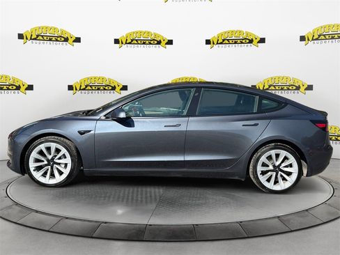 Used 2023 Tesla Model 3 Standard Range image 2