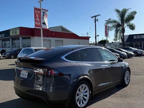 Used 2016 Tesla Model X 90D AWD/4WD image 3