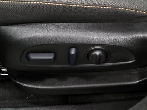 Used 2022 Chevrolet Equinox LT image 24