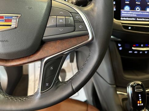 Used 2024 Cadillac XT5 Premium Luxury w/ Technology Package AWD/4WD image 11