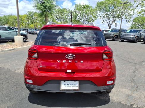 New 2026 Hyundai Venue SEL FWD image 5