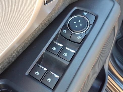 Used 2025 Ford Expedition Active AWD/4WD image 25