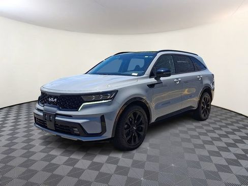 Certified 2023 Kia Sorento SX FWD image 3