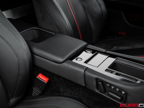 Used 2017 Aston Martin V12 Vantage S image 34