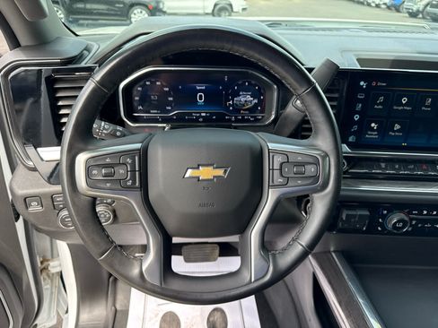 Certified 2025 Chevrolet Silverado 3500 LTZ w/ LTZ Convenience Package AWD/4WD image 14