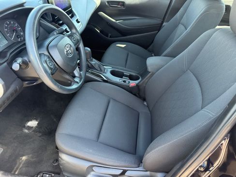Used 2023 Toyota Corolla LE image 16