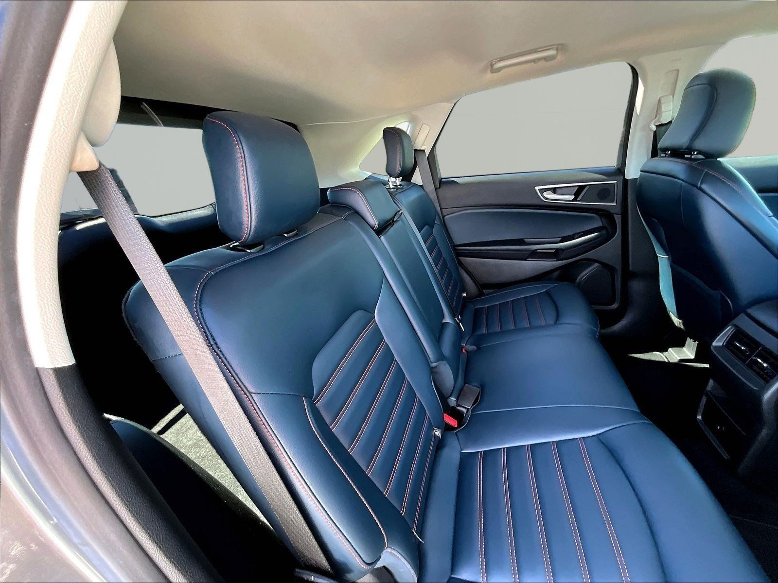 Used 2023 Ford Edge SEL w/ Sport Appearance Package AWD/4WD image 25