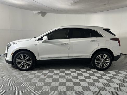Used 2024 Cadillac XT5 Premium Luxury w/ Technology Package FWD image 5