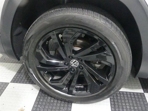 Used 2022 Volkswagen Atlas SE w/ Panoramic Sunroof Package FWD image 17