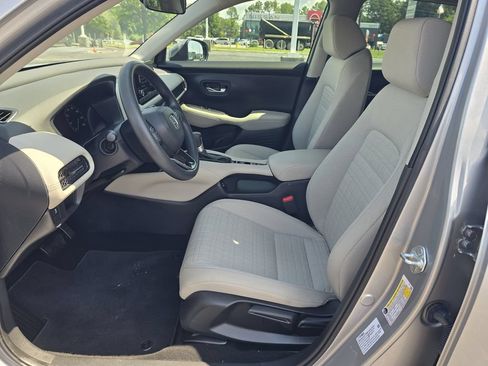 Used 2025 Honda HR-V LX image 12