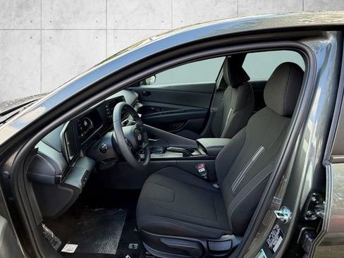 New 2026 Hyundai Elantra Sport image 5