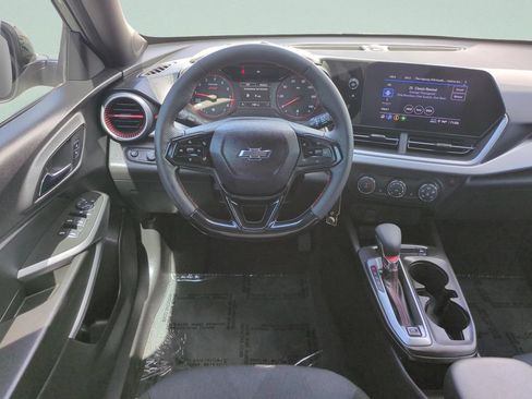 Used 2024 Chevrolet Trax RS w/ Driver Confidence Package FWD image 12