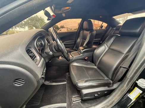 Used 2021 Dodge Charger SXT w/ Leather Interior Group RWD image 11
