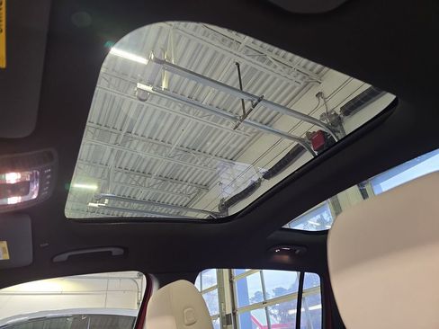 New 2026 Mercedes-Benz GLB 250 GLB 250 image 30