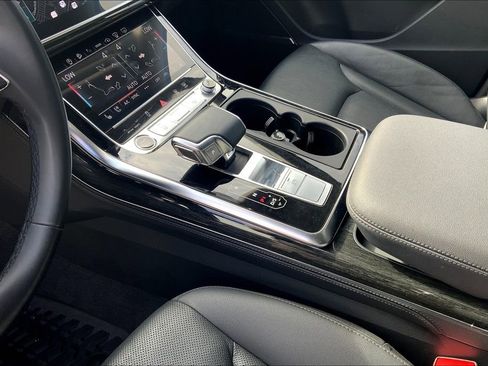 Used 2023 Audi Q7 3.0T Prestige image 17