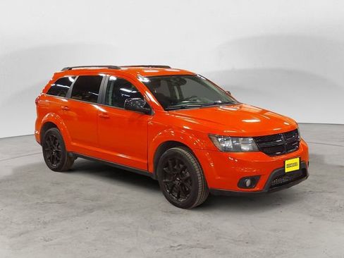 Used 2019 Dodge Journey SE w/ Blacktop Package AWD/4WD image 7