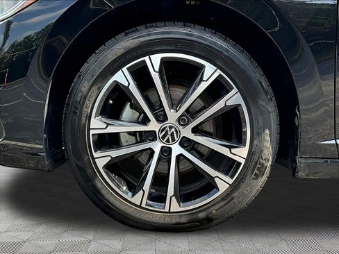Used 2025 Volkswagen Jetta Sport FWD image 33