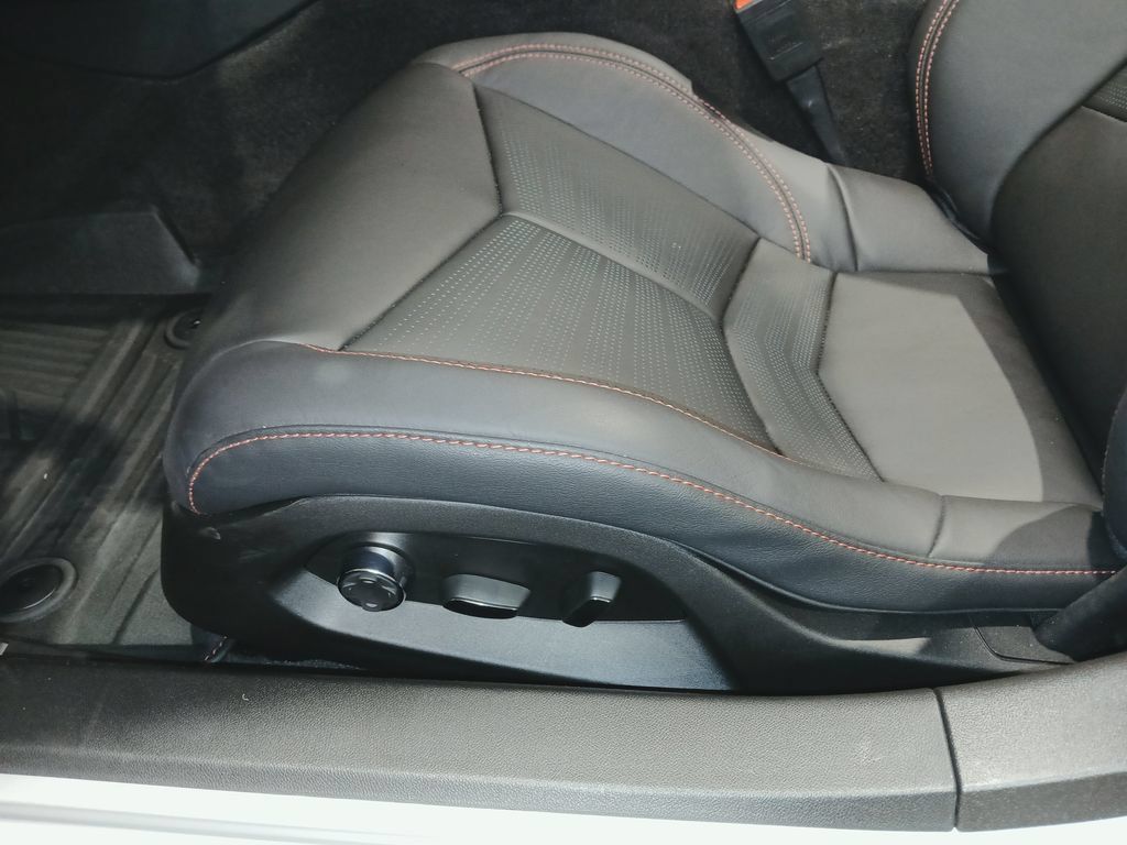 Used 2026 Chevrolet Corvette Stingray Preferred Conv w/ Z51 Performance Package RWD image 15