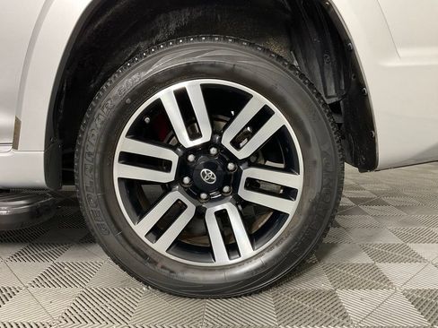 Used 2014 Toyota 4Runner Limited RWD image 10