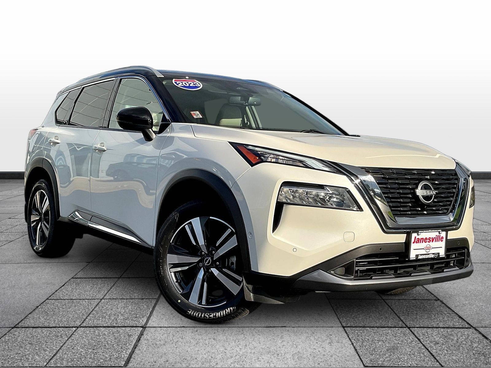Certified 2023 Nissan Rogue SL w/ SL Premium Package AWD/4WD image 1