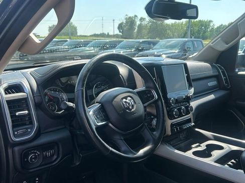 Used 2019 RAM 1500 Laramie AWD/4WD image 28