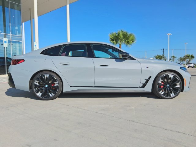 New 2027 BMW M440i w/ Premium Package RWD image 8