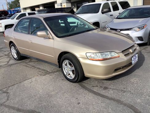 Used 2000 Honda Accord SE image 15