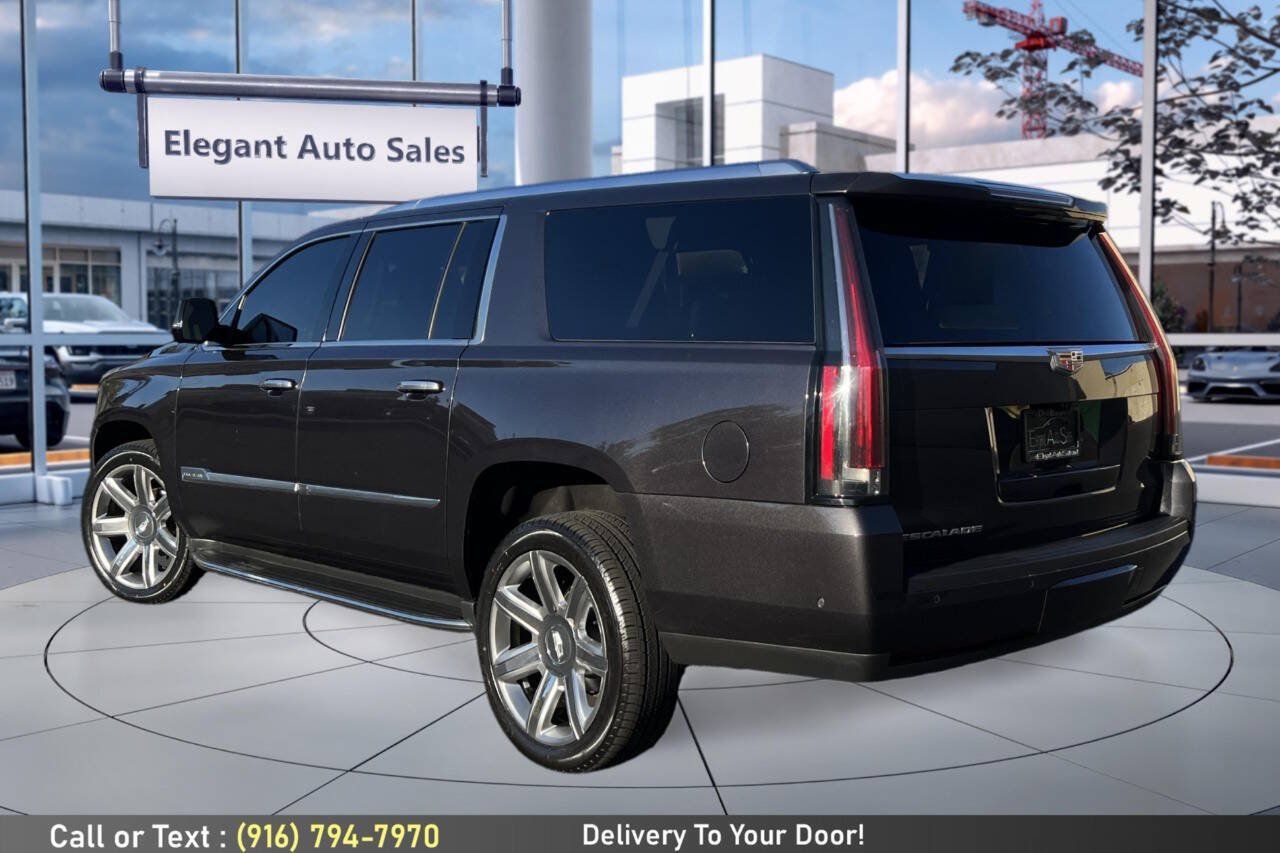 Used 2017 Cadillac Escalade ESV Luxury AWD/4WD image 7