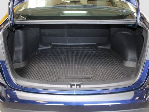 Used 2026 Toyota Corolla LE FWD image 31