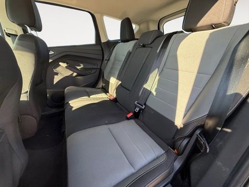 Used 2016 Ford Escape SE image 12