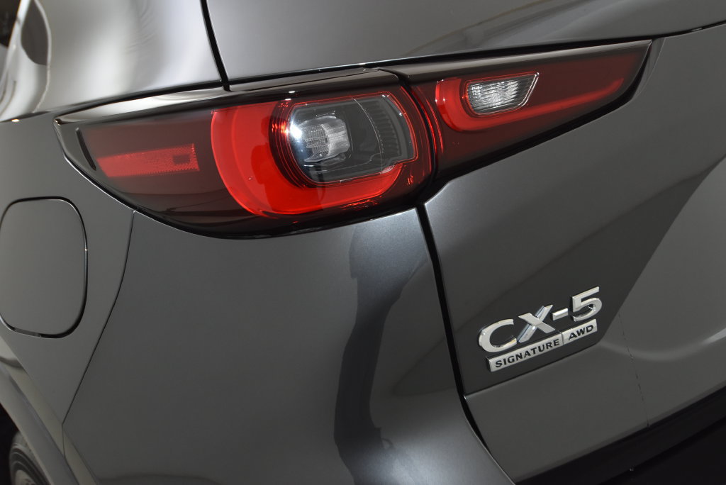 Used 2025 MAZDA CX-5 Signature AWD/4WD image 33