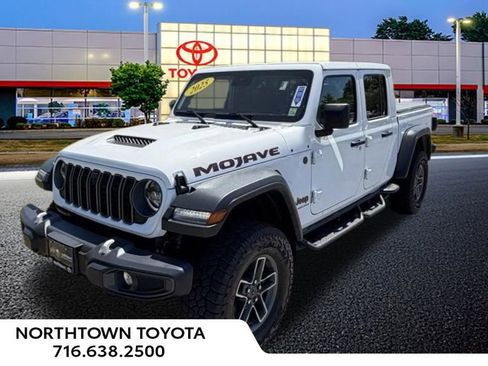 Used 2025 Jeep Gladiator Mojave w/ Safety Group AWD/4WD image 1
